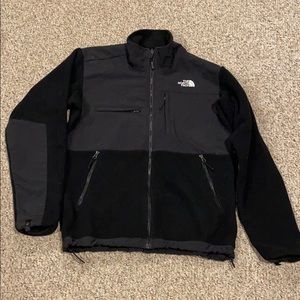Gently worn Men’s small North Face fleece jacket